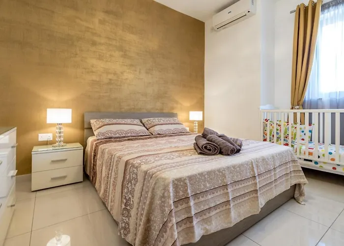 Brand New Apartment-2 Min From The Sea-Central Bugibba