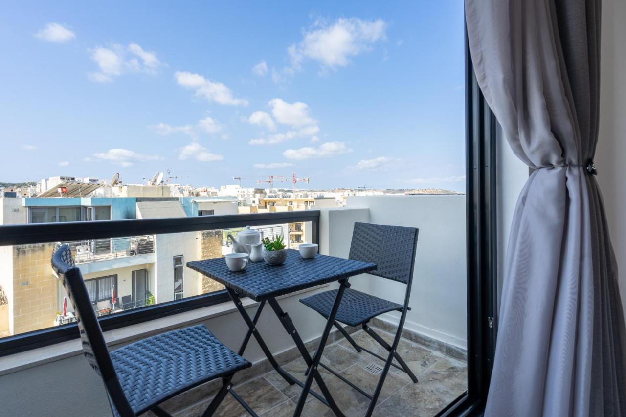 Brand New Apartment-2 Min From The Sea-central Bugibba Apartment