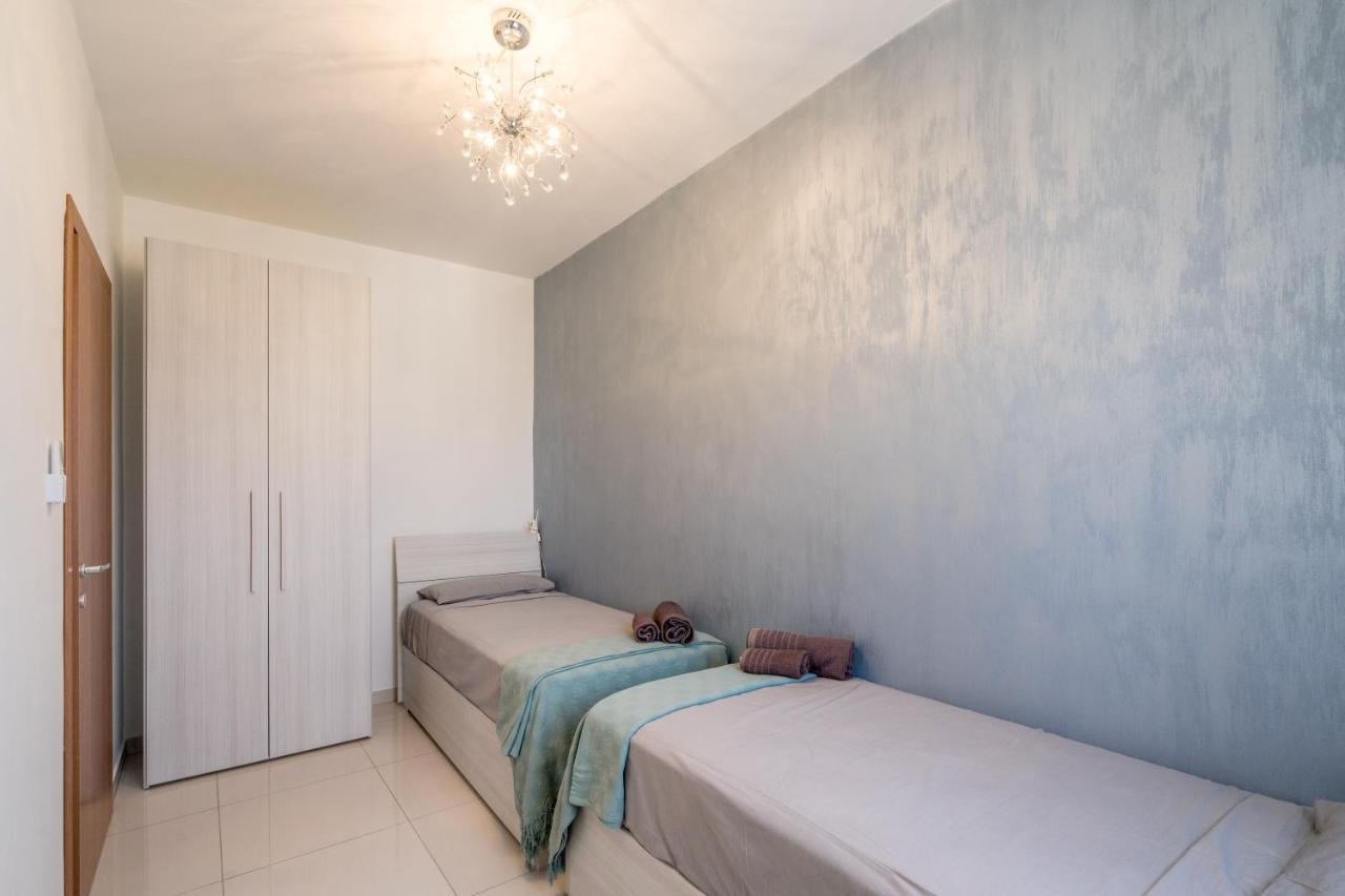 Brand New Apartment-2 Min From The Sea-central Bugibba Apartment *